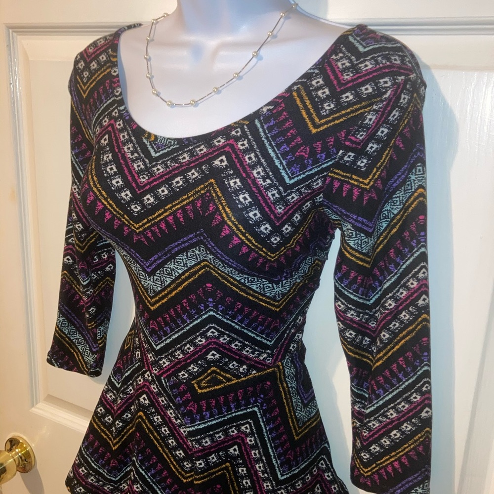 Hot Kiss Peplum Dress, Size Medium. - Picture 7 of 15